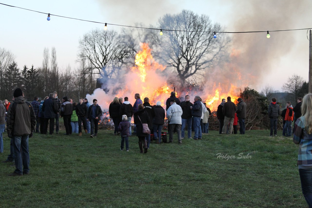 Bild 23 - Osterfeuer 2012